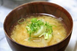 カニ味噌汁に最適な具材とは?