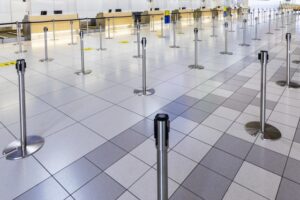 国際便のチェックインとイヤホンの受け取り方