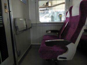 「のぞみ」で快適な旅をするための座席選び
