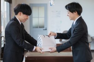 そもそも菓子折りとは？マナーと役割
