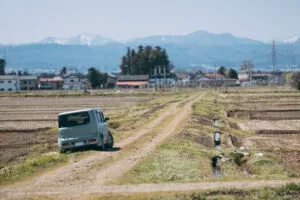 「欠る」という表現は特定地域での流行りなのか？