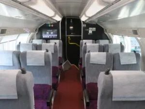 横須賀線と総武快速の特定グリーン車のみに電源コンセントが設置されている理由