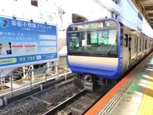 JR東の普通列車グリーン車の電源コンセント設置についてのまとめ