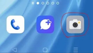 プリインストールされているカメラアプリ