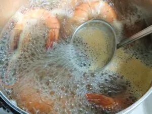 プロが推奨するカニの下処理方法は？