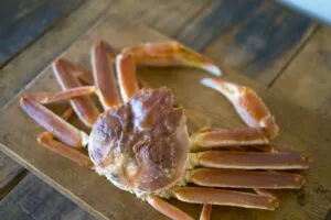 生カニをそのまま料理するリスクは？