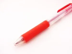 ボールペンで描く速達の赤い線の引き方と注意点