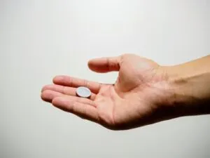 1円玉5枚で10cmを作る