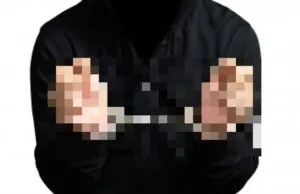 逮捕時の手錠にモザイクが施されるようになった背景