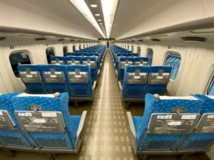 「のぞみ」の座席別コンセント配置ガイド